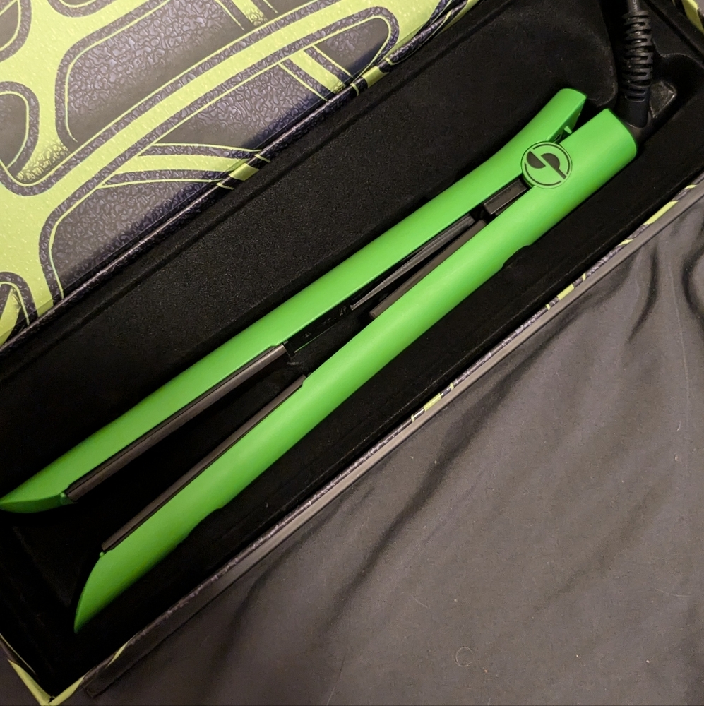 BNIB hair straightener and curler